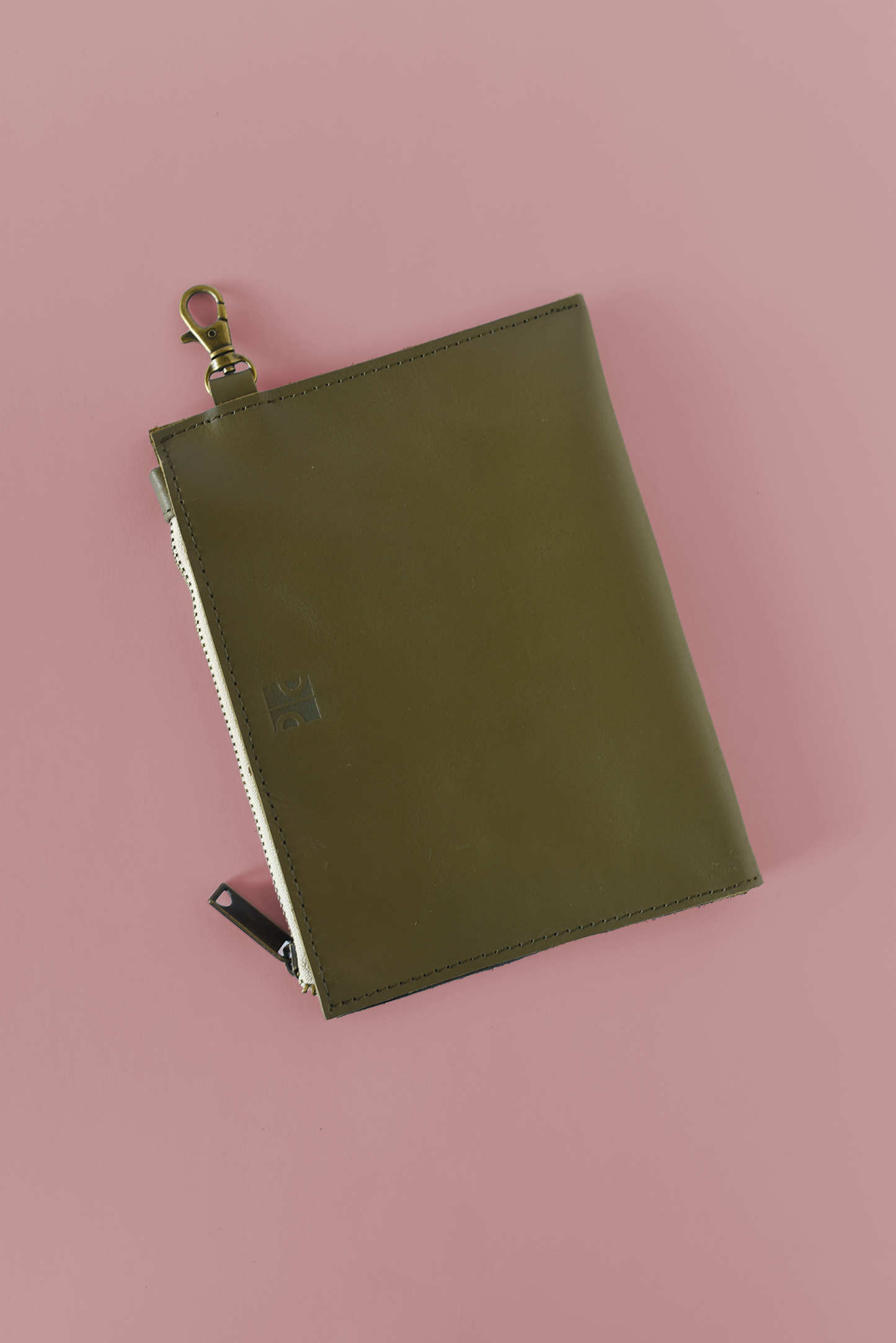 Medium Pouch