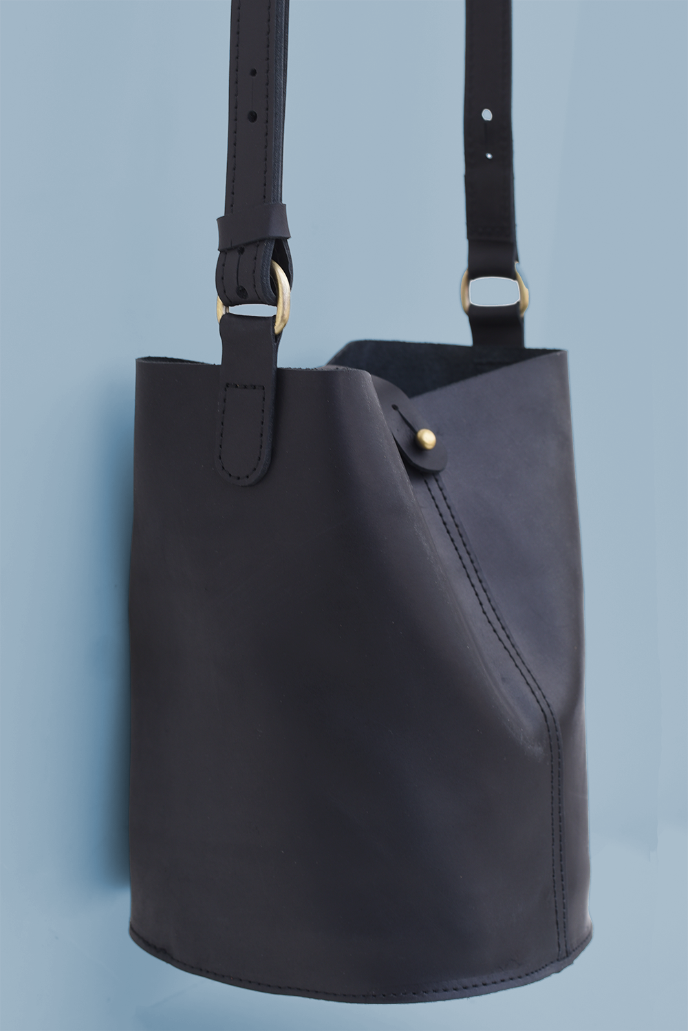 MADE TO ORDER - PEAS Bucket Bag