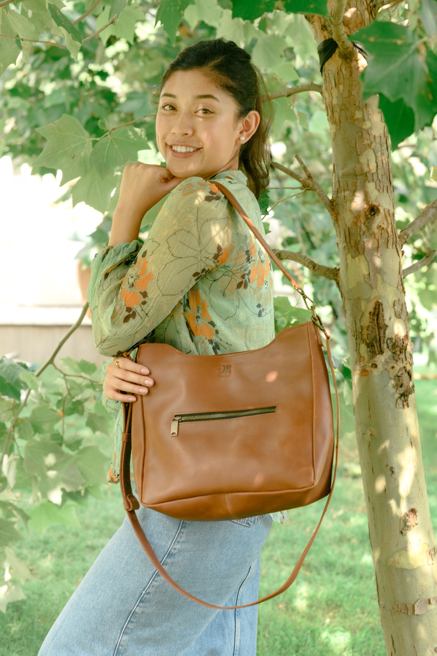 Midsized Crossbody